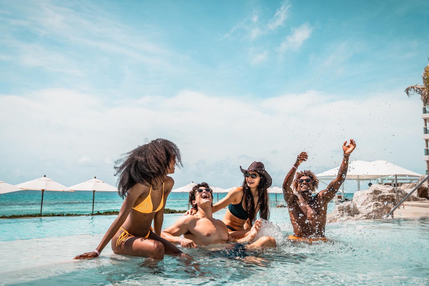 Hard Rock Hotel Cancun se prepara para el mes pride